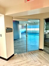 18000 W 9 Mile Rd, Southfield, MI for lease Interior Photo- Image 1 of 5