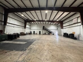 5909 Anno Ave, Orlando, FL for sale Interior Photo- Image 2 of 15