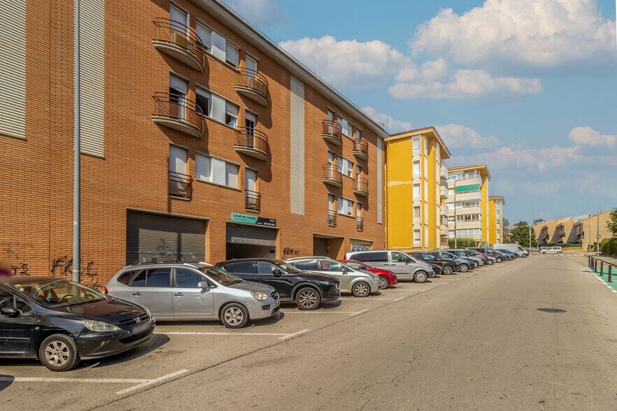 Multifamily in Manresa, Barcelona for sale - Building Photo - Image 3 of 3