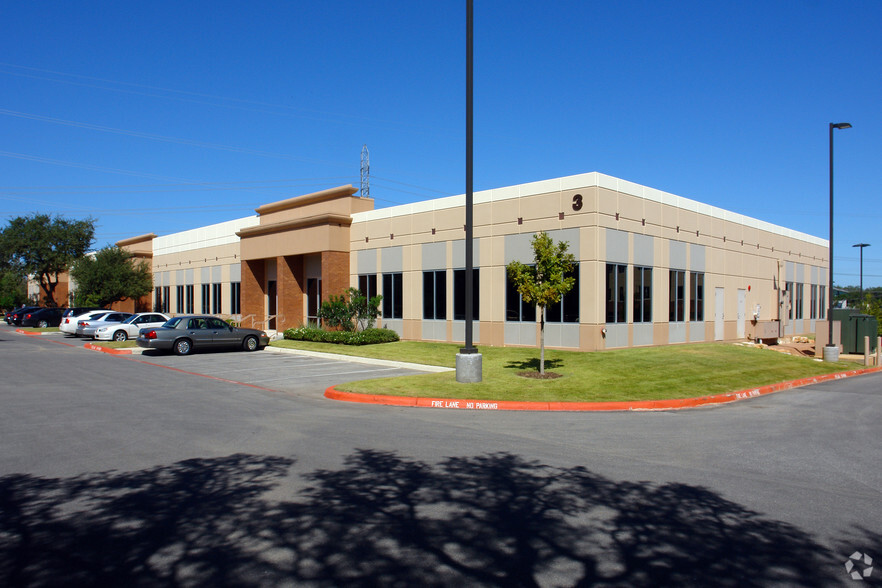 607 E Sonterra Blvd, San Antonio, TX for lease - Building Photo - Image 2 of 4