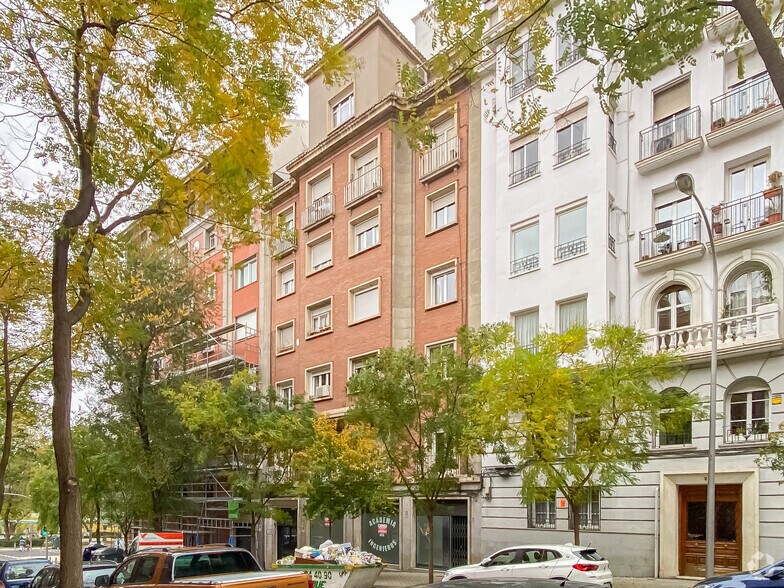 Calle de Romero Robledo, 28, Madrid, Madrid for sale - Primary Photo - Image 1 of 1