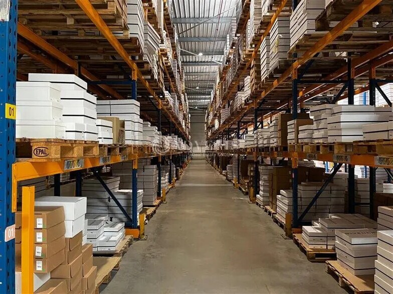 Industrial in Montbazon for sale - Building Photo - Image 3 of 8