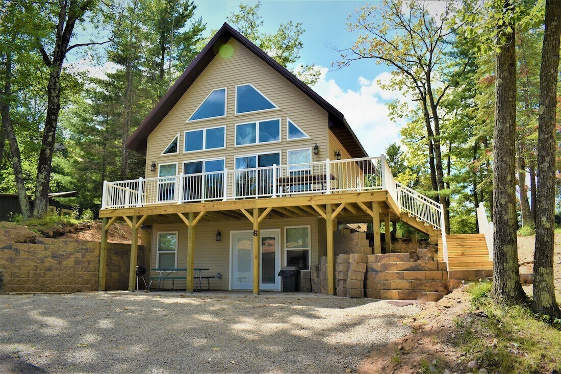 18398 Waubee Park Ln, Lakewood, WI 54138 Waubee Lake Lodge