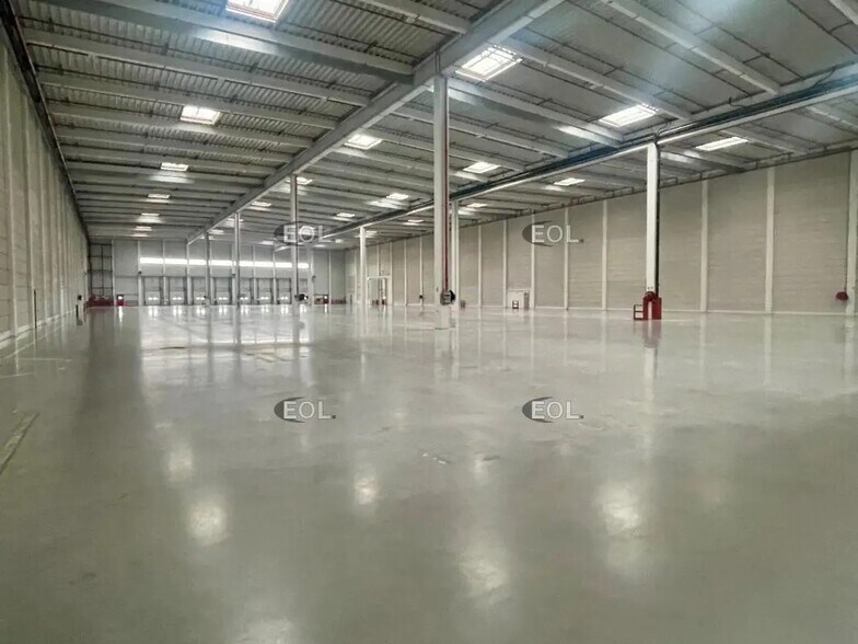 Industrial in Marolles-sur-Seine for lease - Interior Photo - Image 2 of 4