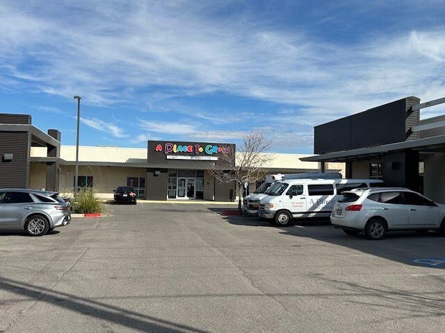 14251 Edgemere Blvd, El Paso, TX for lease - Building Photo - Image 2 of 5