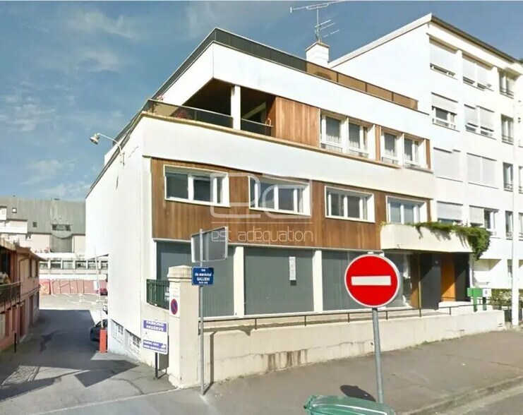 Office in Nancy for lease - Building Photo - Image 2 of 3