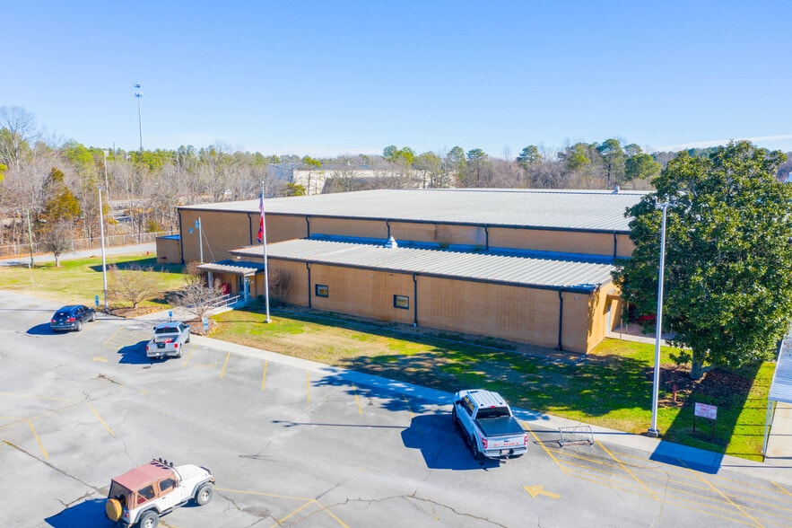 2000 Overhead Bridge Rd NE, Cleveland, TN for sale - Primary Photo - Image 1 of 41