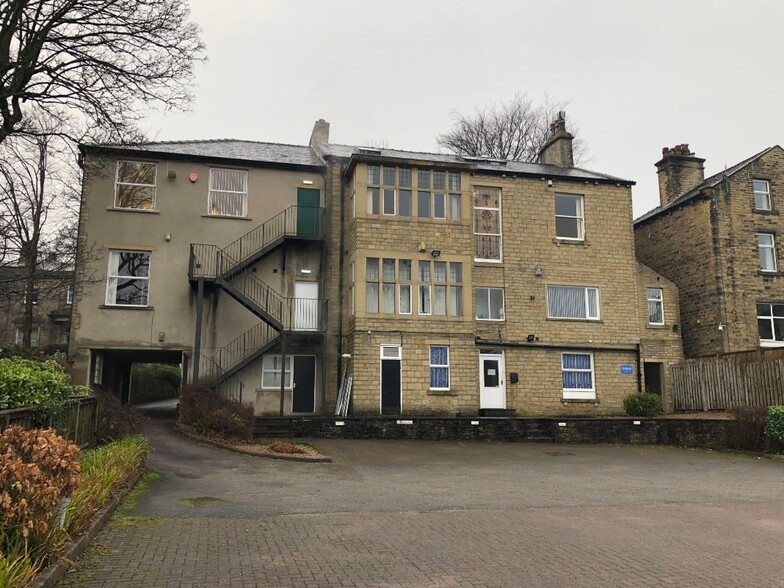 22-24 Edgerton Rd, Huddersfield for lease - Building Photo - Image 2 of 3