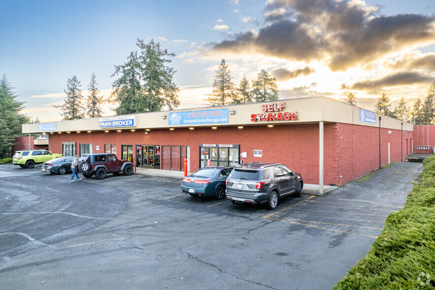 10411 NE Fourth Plain Blvd, Orchards, WA for lease - Building Photo - Image 1 of 23