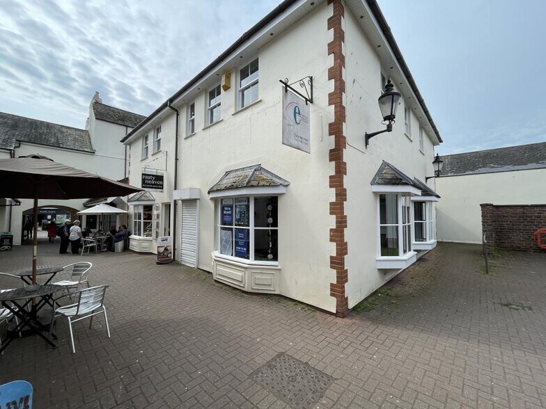 11 Monnow St, Monmouth for sale - Primary Photo - Image 1 of 1