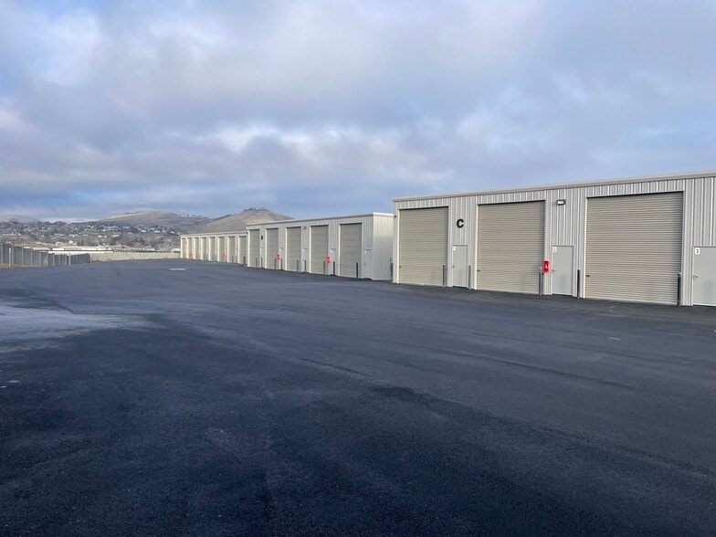 10525 Ridgeline Dr, Kennewick, WA for lease - Building Photo - Image 3 of 7