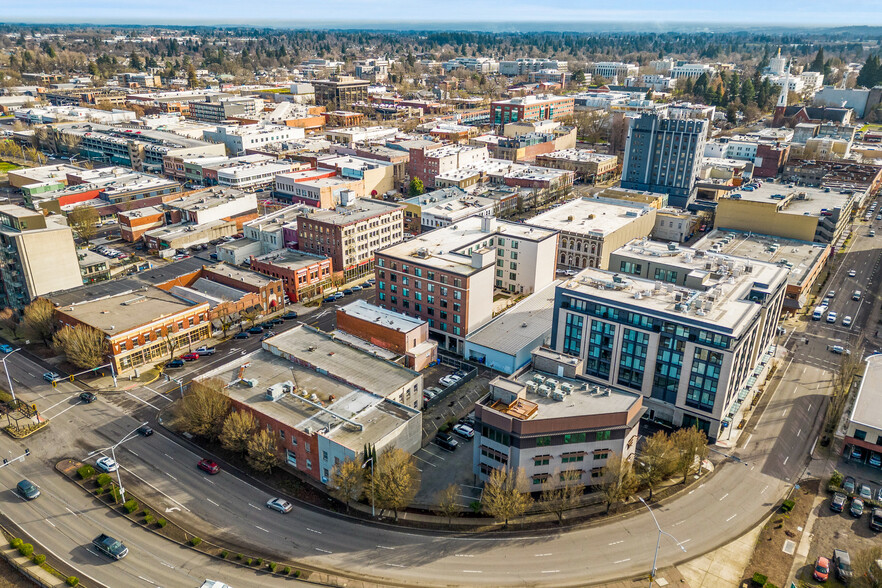 201 Ferry St SE, Salem, OR for lease - Building Photo - Image 3 of 17