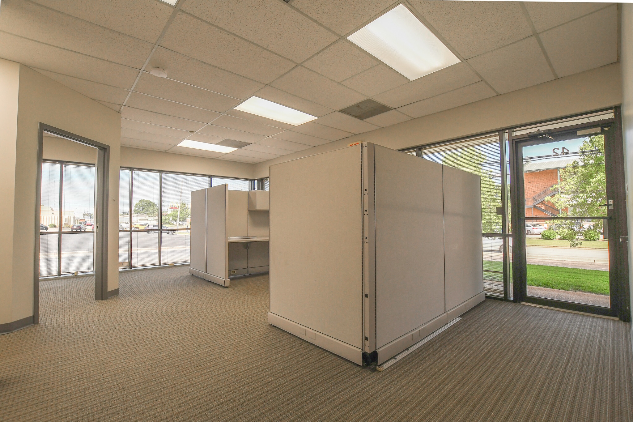 2705 Artie St SW, Huntsville, AL for lease Interior Photo- Image 1 of 6