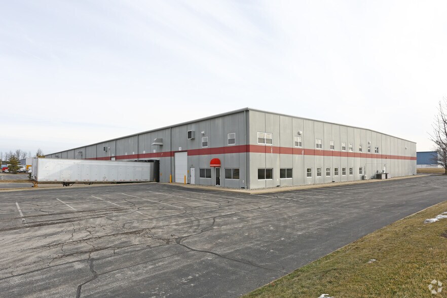 1275 S Houk Rd, Delaware, OH 43015