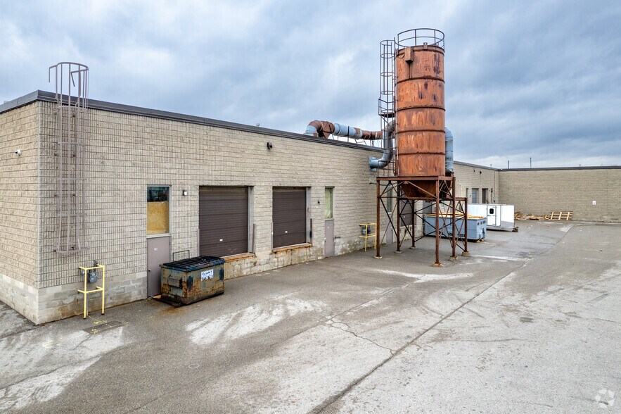 85 Bowes Rd, Vaughan, ON for lease - Building Photo - Image 2 of 2