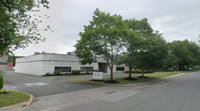 105 Remington Blvd, Ronkonkoma, NY for lease Building Photo- Image 1 of 7
