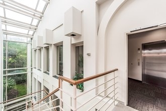 8000 Ravines Edge Ct, Columbus, OH for sale Interior Photo- Image 2 of 14