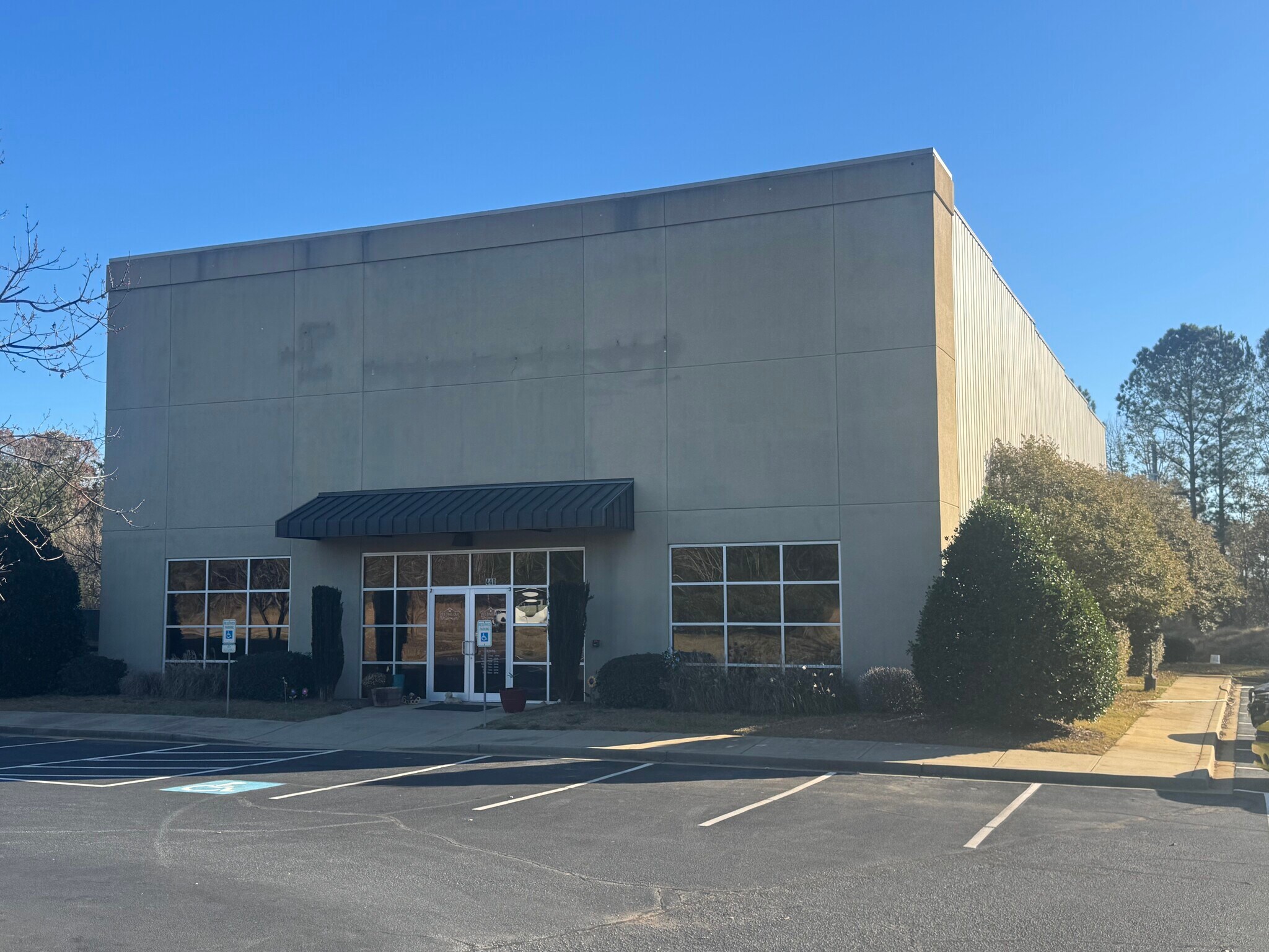 440 Southport Commerce Blvd, Spartanburg, SC for lease Building Photo- Image 1 of 3