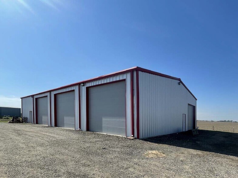 1800 FM 775, Seguin, TX for lease - Building Photo - Image 2 of 25
