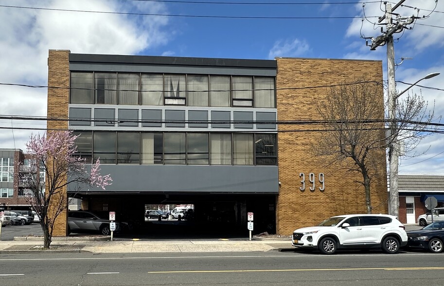 399 Conklin St, Farmingdale, NY for lease - Building Photo - Image 1 of 6