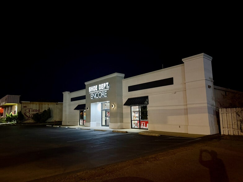 514 Esther Cut, Fort Walton Beach, FL for sale - Building Photo - Image 2 of 72