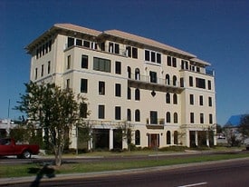 Pier 98 Centre - Live-Work Space