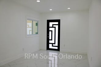 1245 N Pine Hills Rd, Orlando, FL for lease Interior Photo- Image 2 of 16