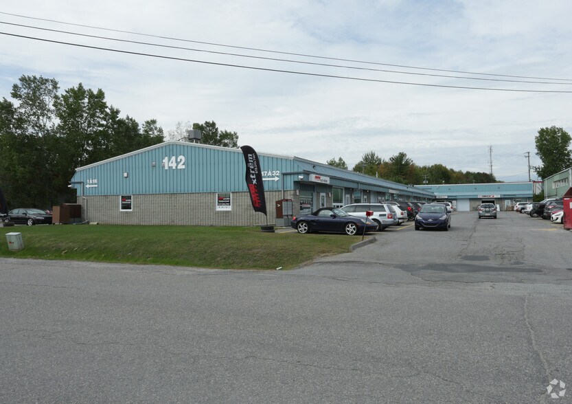 142 Rue de Varennes, Gatineau, QC J8T 8H1