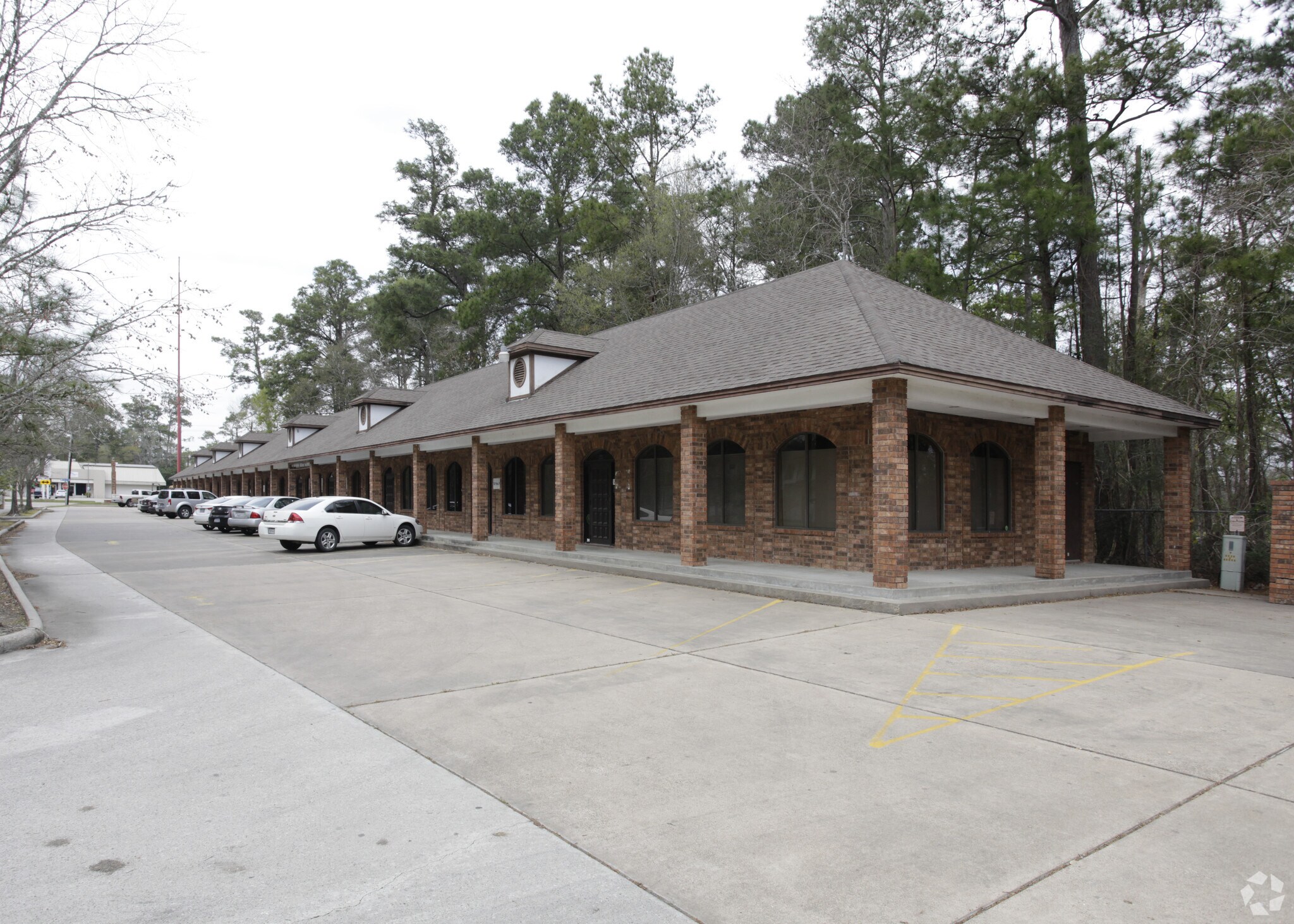 3707 Fatta Dr, Dickinson, TX for lease Primary Photo- Image 1 of 31