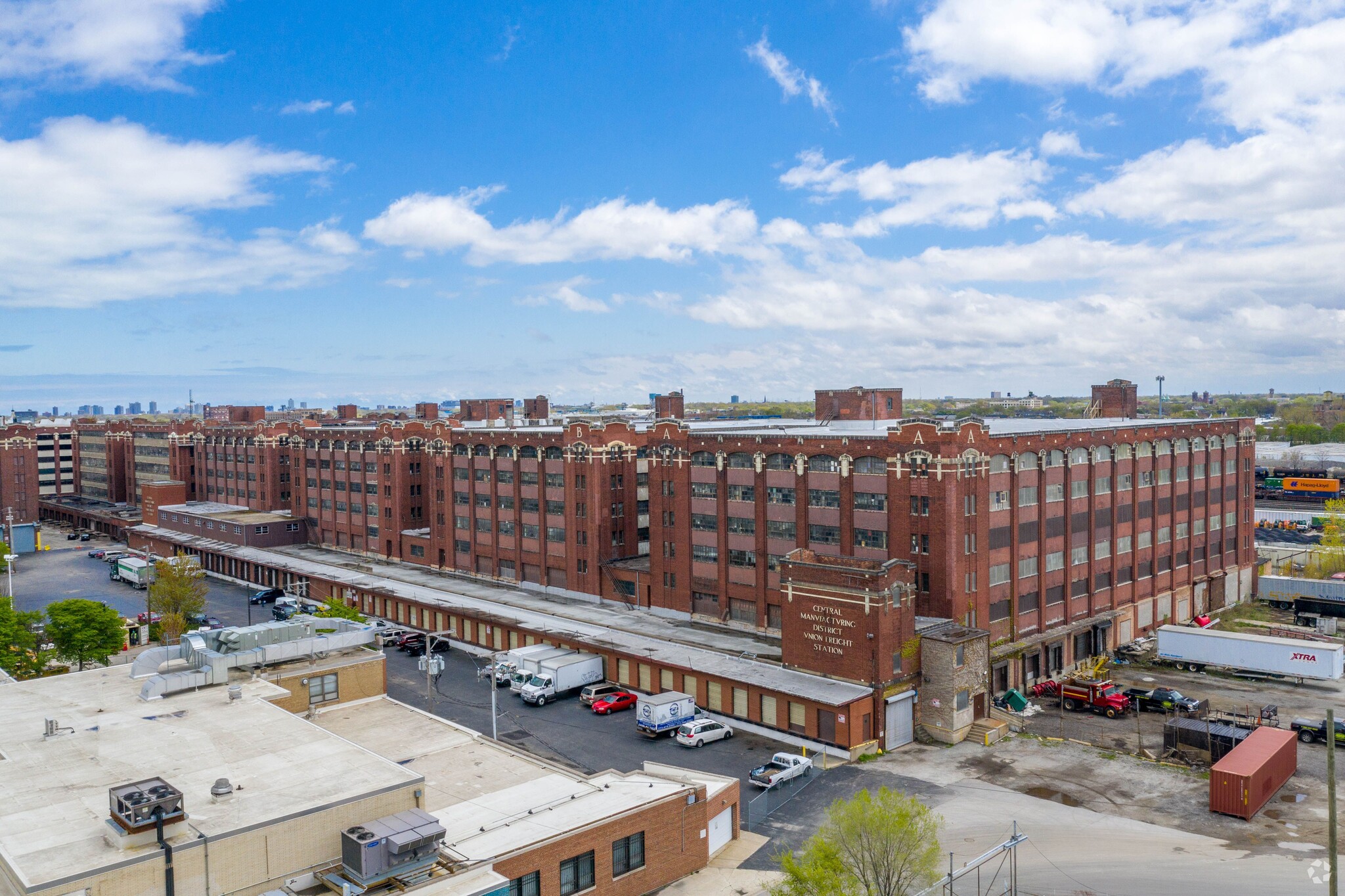 1965 W Pershing Rd, Chicago, IL for lease Building Photo- Image 1 of 1