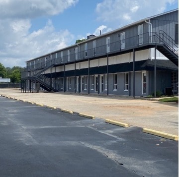 112 Norcross St, Roswell, GA for lease - Primary Photo - Image 1 of 5