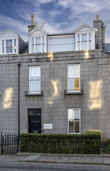 4 Rubislaw Pl, Aberdeen for sale - Building Photo - Image 2 of 10