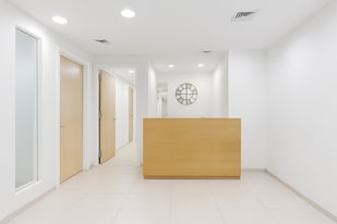 800 2nd Ave, New York NY - Live-Work Space