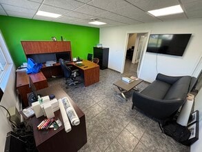 10335 95th St NW, Edmonton, AB for lease Interior Photo- Image 2 of 9