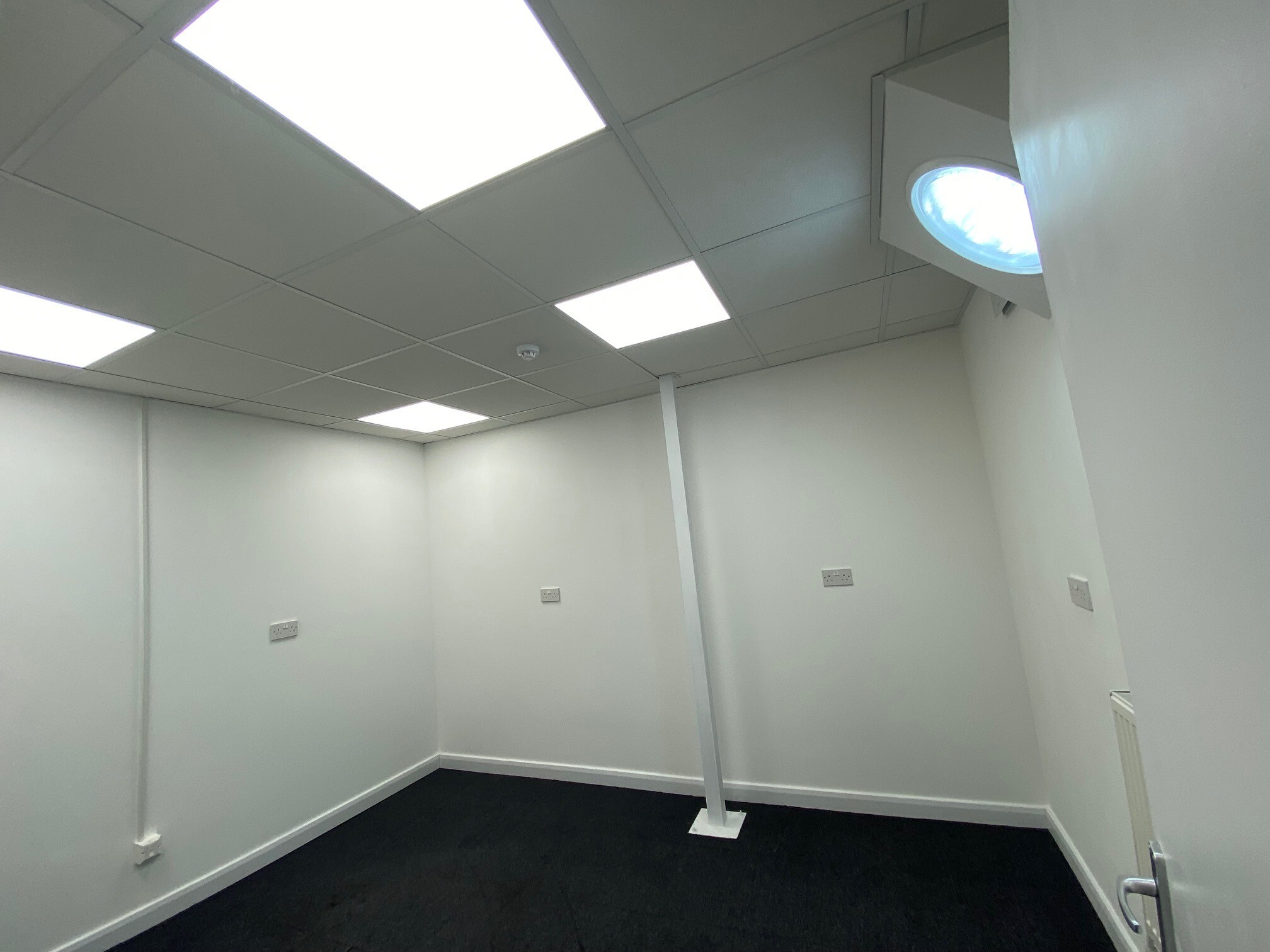 12 Deer Park Rd, London for lease Interior Photo- Image 1 of 16