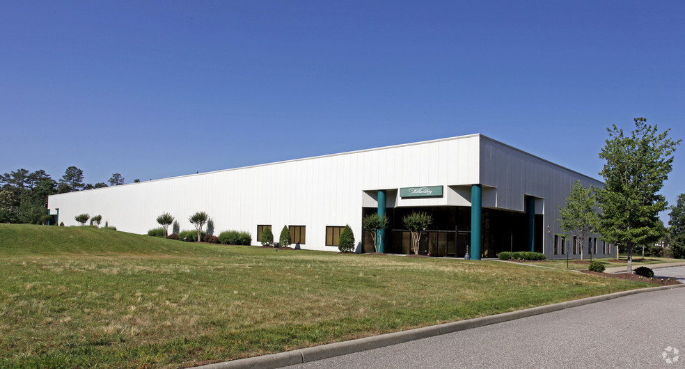 781 Industrial Park Dr, Newport News, VA for sale - Building Photo - Image 1 of 1