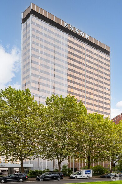 Office in Pantin for sale - Building Photo - Image 3 of 4