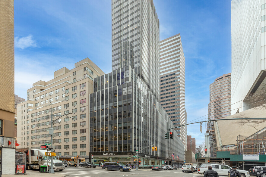 641 Lexington Ave, New York, NY for lease - Building Photo - Image 2 of 5