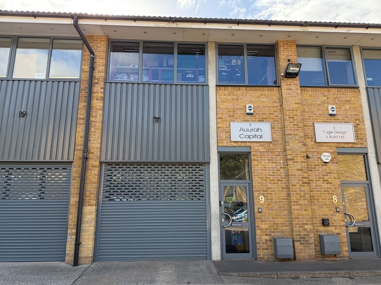 Long Spring, St Albans for lease - Building Photo - Image 3 of 7
