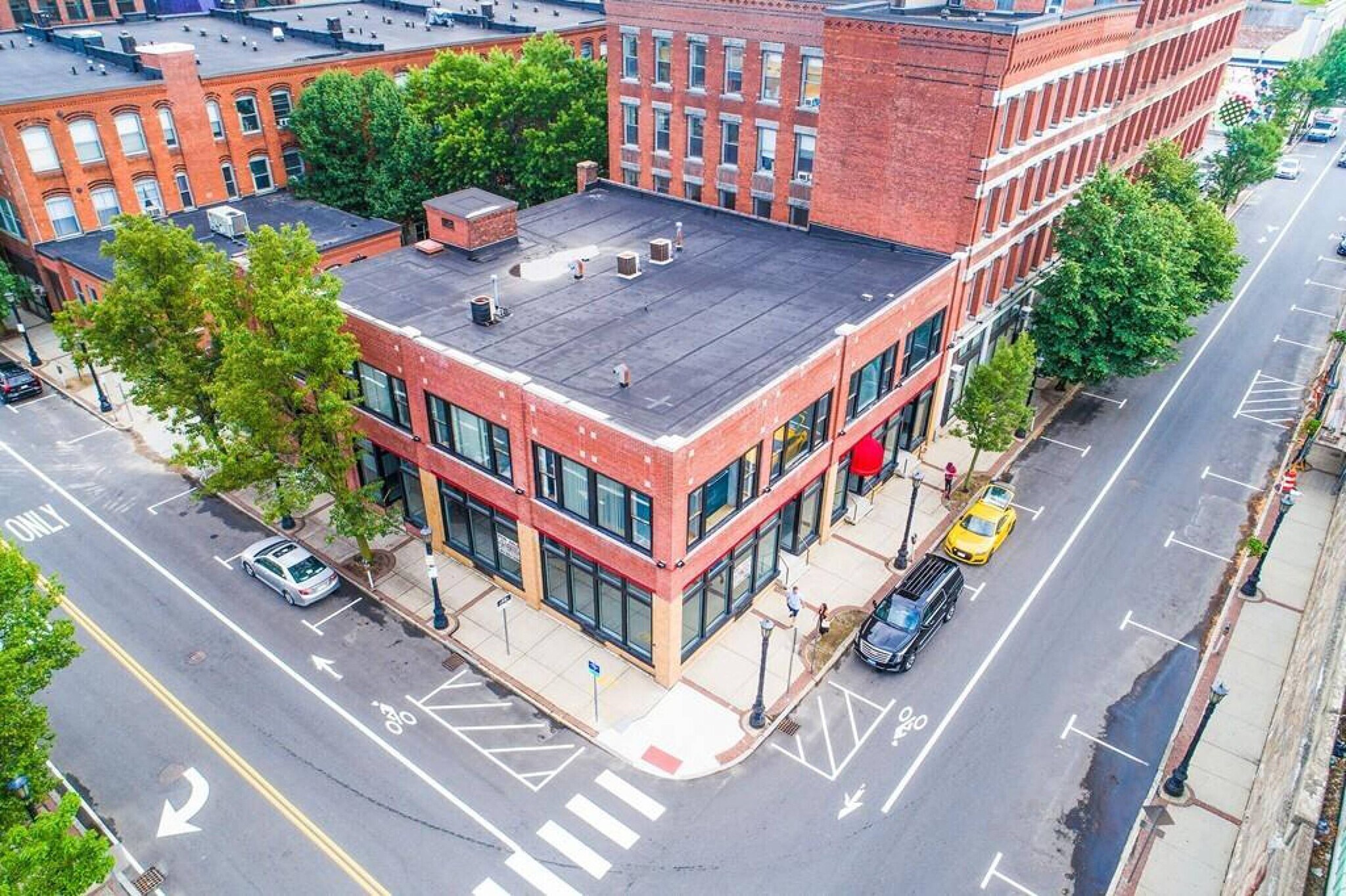 45 Lyman St, Springfield, MA 01103