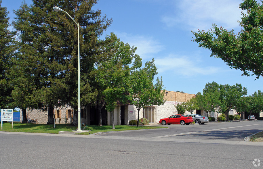 3901 Pell Cir, Sacramento, CA for lease - Building Photo - Image 1 of 3