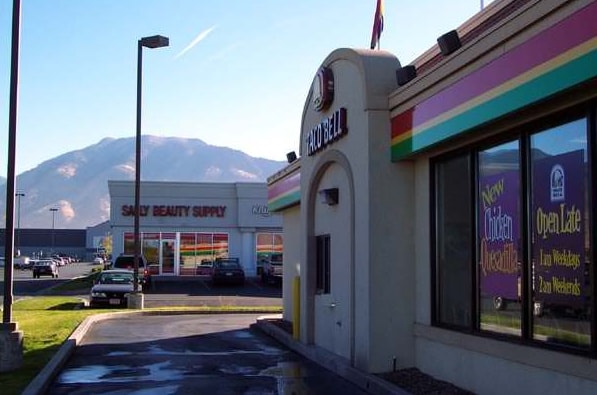 1490-1504 N Main St, Logan, UT for lease - Building Photo - Image 2 of 9