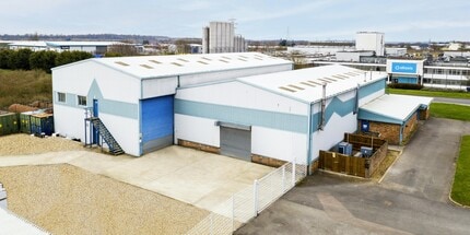 2 Redwongs Way, Huntingdon for lease Building Photo- Image 2 of 11