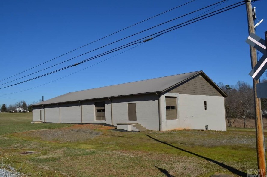 7591 NC 90 Hwy, Stony Point, NC 28678