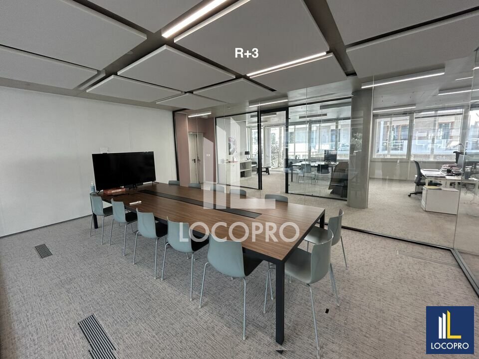 Office in Nice for lease Interior Photo- Image 1 of 13