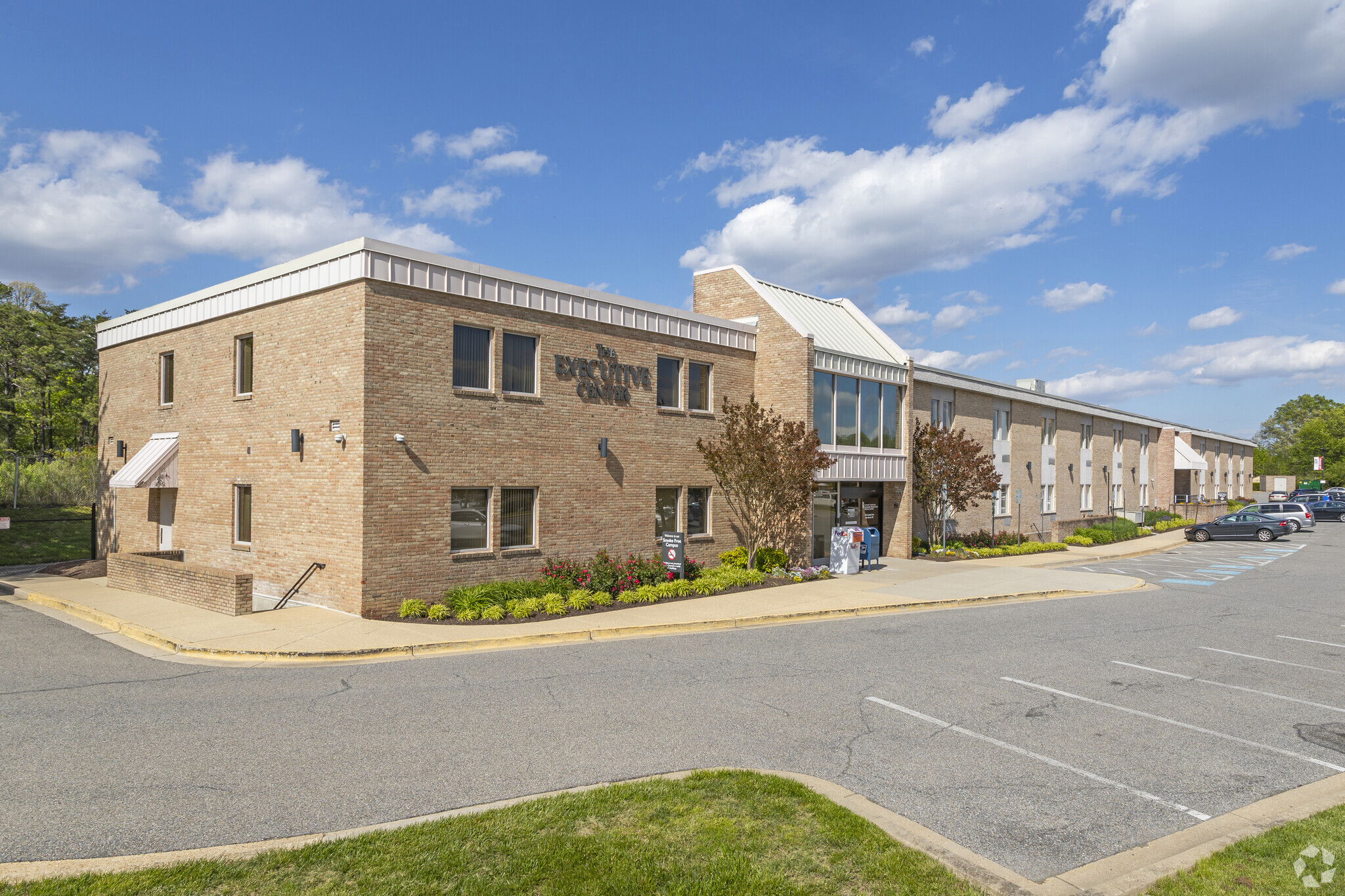 300 Hospital Dr, Glen Burnie, MD for sale Primary Photo- Image 1 of 1