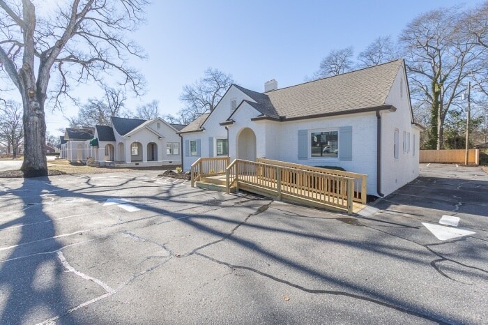 2307 N Main St, Anderson, SC for sale Building Photo- Image 1 of 1