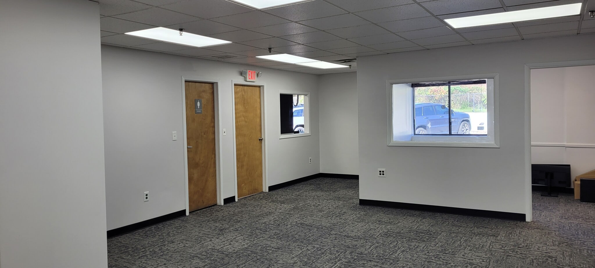3100-3124 Expressway Dr S, Islandia, NY for lease Interior Photo- Image 1 of 2