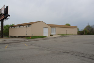 931 N Clippert St, Lansing MI - Warehouse