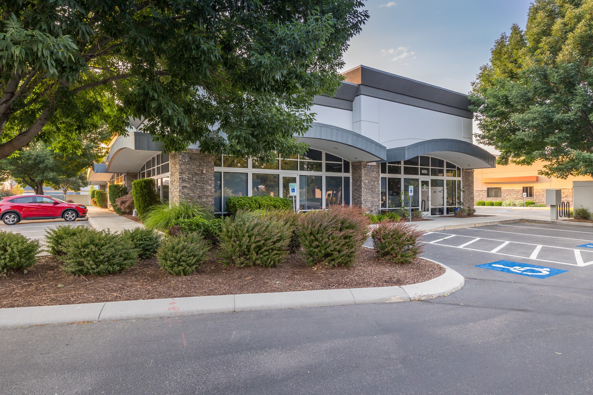 1620 S Topaz Way, Meridian, ID for lease Building Photo- Image 1 of 4